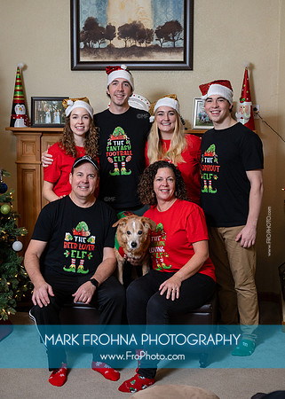 Rhodes Family Christmas 2025-8