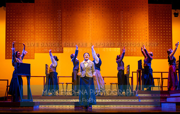 KM Hello Girls Act 1-220