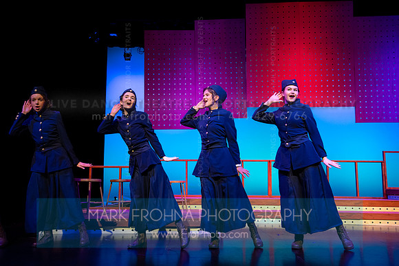 KM Hello Girls Act 1-677