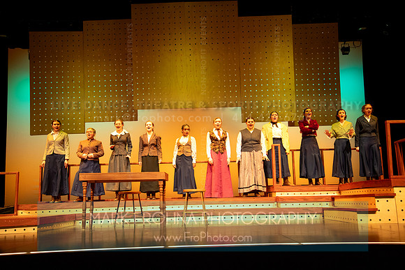 KM Hello Girls Act 1-274