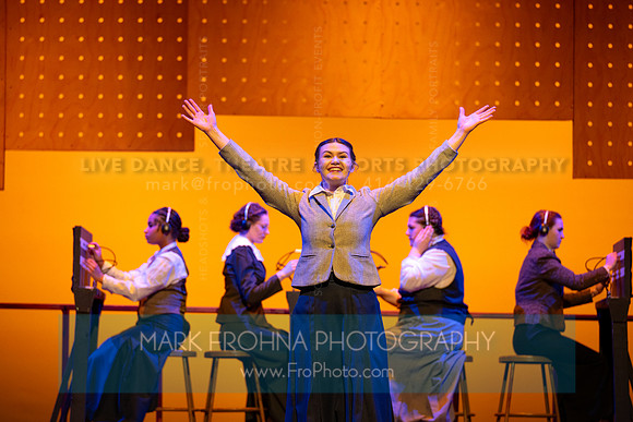 KM Hello Girls Act 1-228