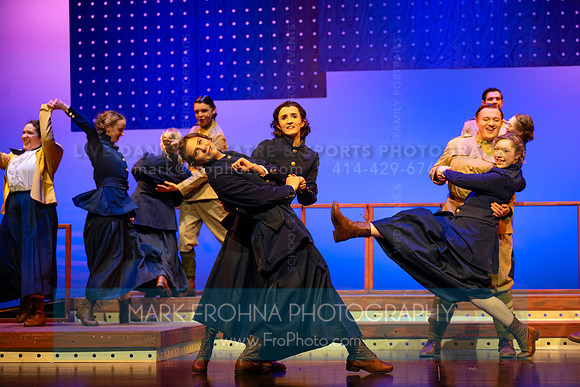 KM Hello Girls Act 1-490