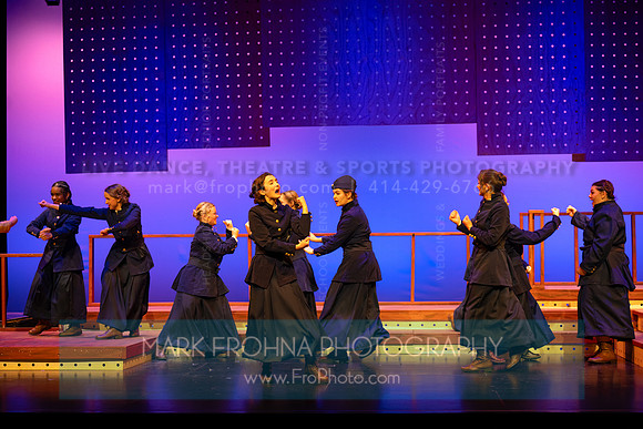 KM Hello Girls Act 1-448