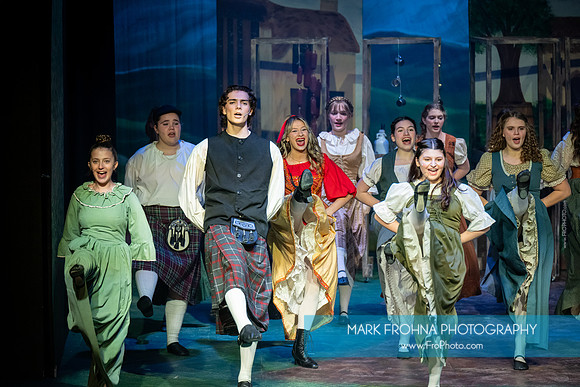 CMH Brigadoon Denten Live Show-3