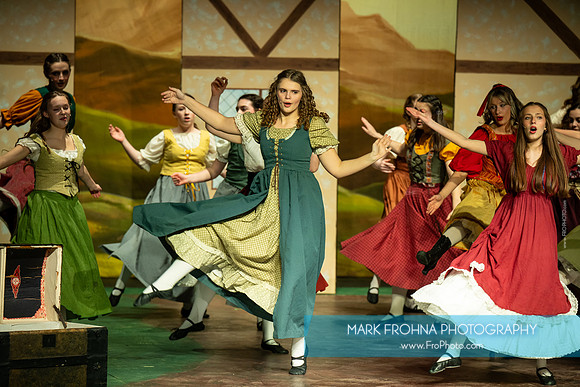CMH Brigadoon Denten Live Show-16