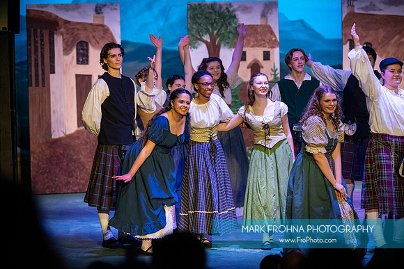 CMH Brigadoon Denten Live Show-15
