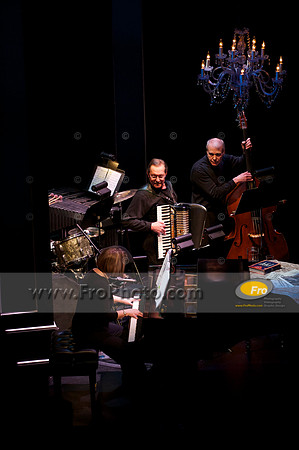 Skylight Edith Piaf 2013 Preview 012
