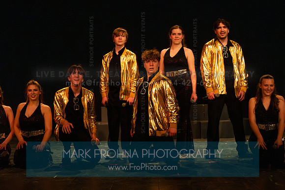 Main Street Chart Toppers Olen-102
