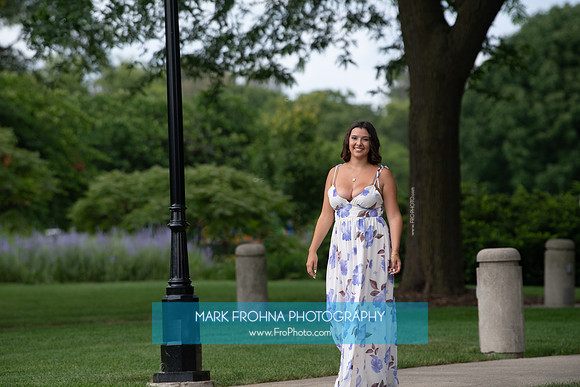 Senior Isabelle Xtras-130