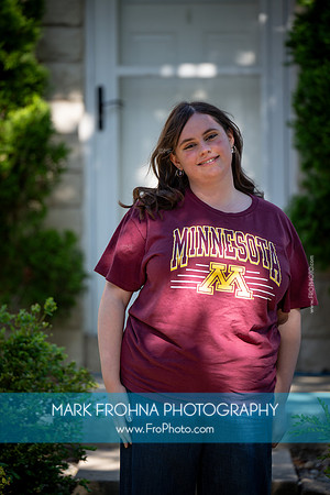 Lucy Senior Minnesota T-Shirt-7