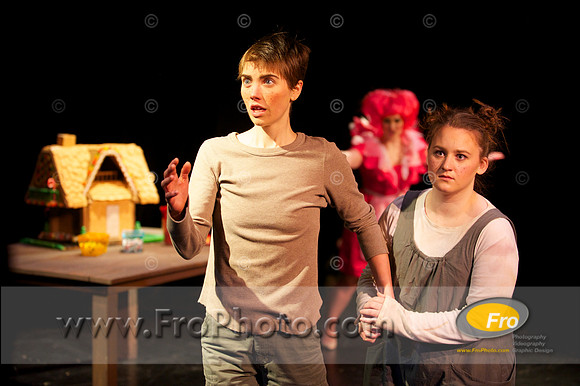 UWM Hansel and Gretel 049
