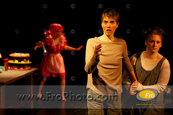 UWM Hansel and Gretel 051