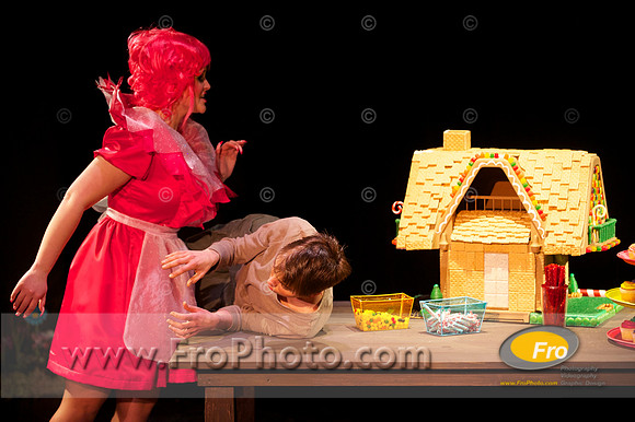 UWM Hansel and Gretel 055