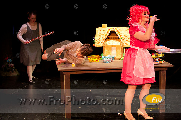 UWM Hansel and Gretel 056