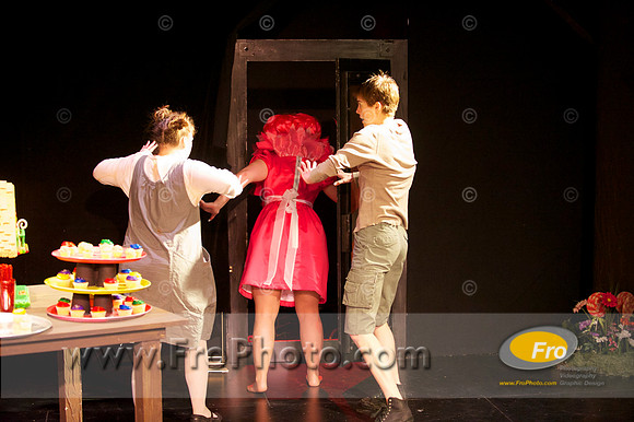 UWM Hansel and Gretel 060