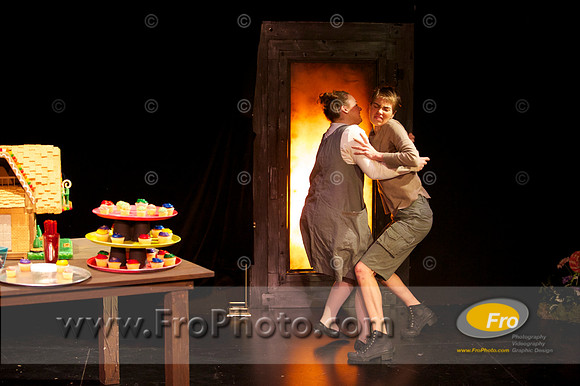UWM Hansel and Gretel 064