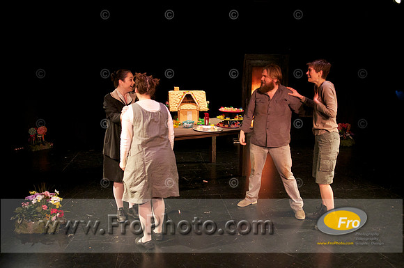 UWM Hansel and Gretel 071