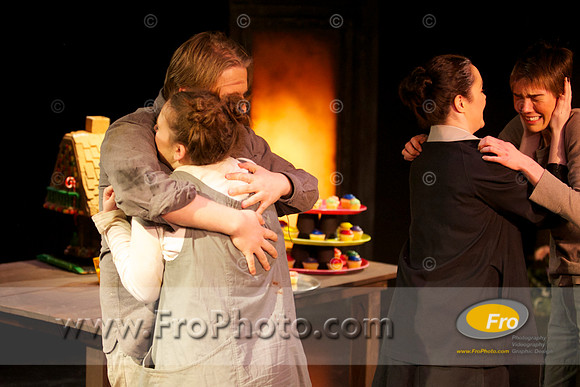 UWM Hansel and Gretel 072