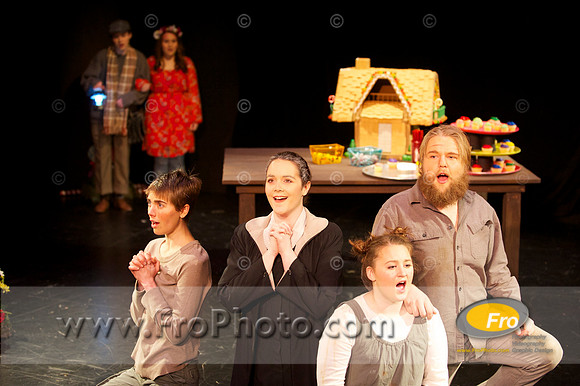 UWM Hansel and Gretel 074