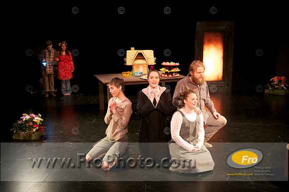UWM Hansel and Gretel 075