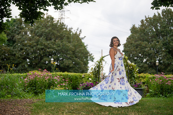 Senior Isabelle Xtras-128