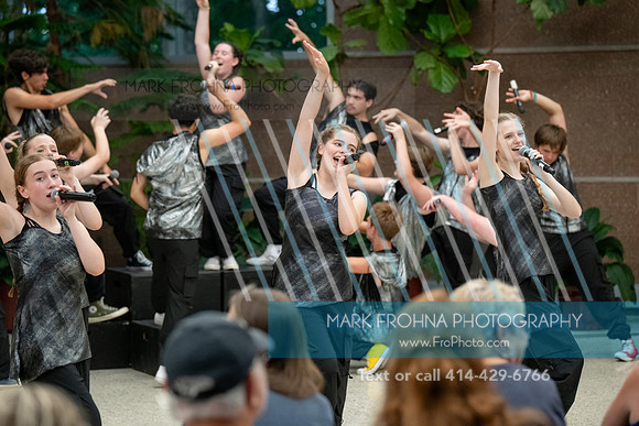 Main Street Song and Dance Zoo 2026-39
