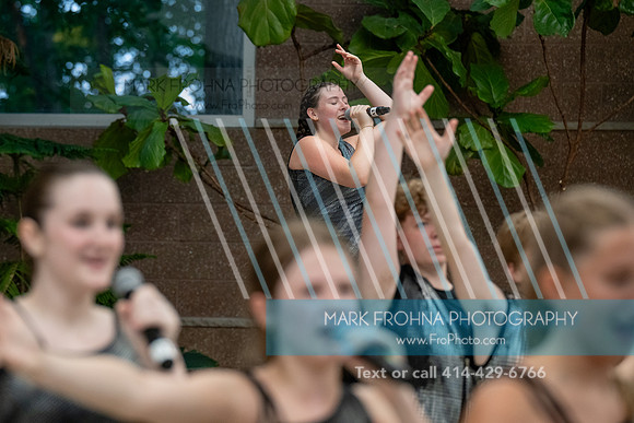 Main Street Song and Dance Zoo 2026-38
