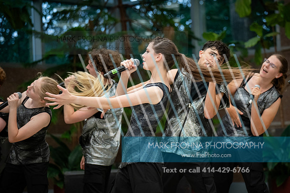Main Street Song and Dance Zoo 2026-56