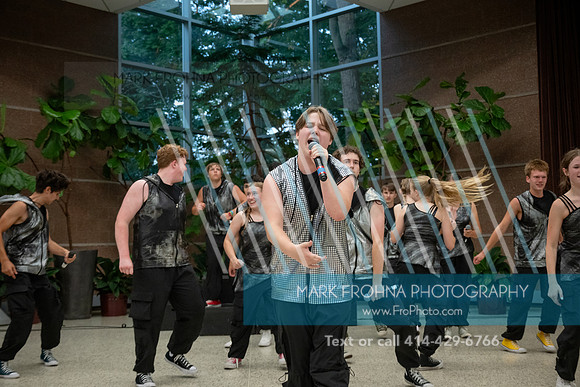 Main Street Song and Dance Zoo 2026-51