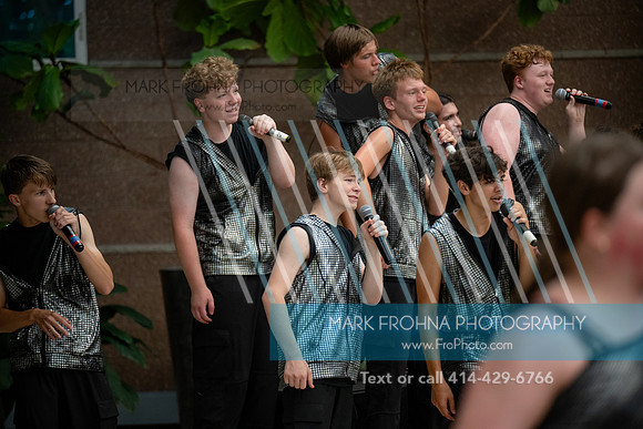 Main Street Song and Dance Zoo 2026-44
