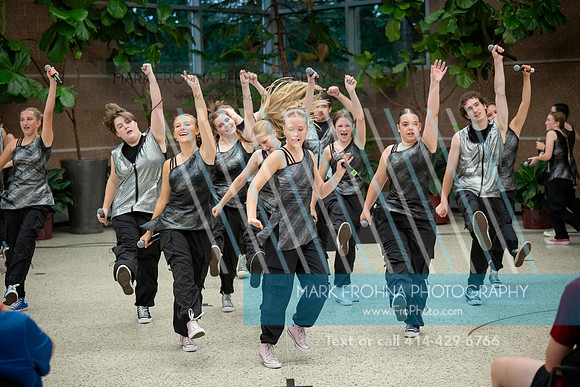 Main Street Song and Dance Zoo 2026-69
