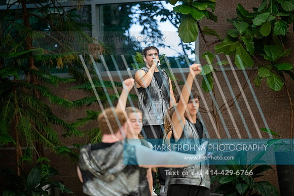 Main Street Song and Dance Zoo 2026-74