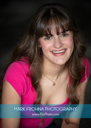 Evie Maassen Headshot 2026-11