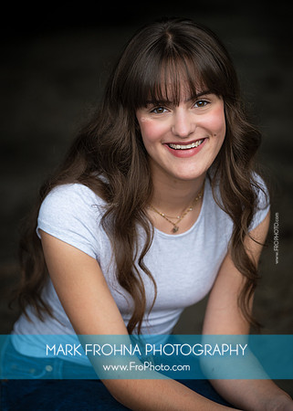 Evie Maassen Headshot 2026-5
