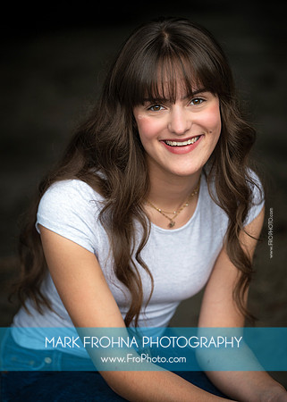 Evie Maassen Headshot 2026-5