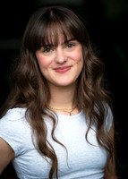 Evie Maassen Headshot 2026-4
