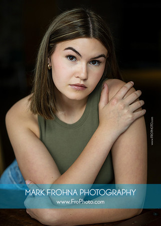 Emma Hipp Headshots 2025-17