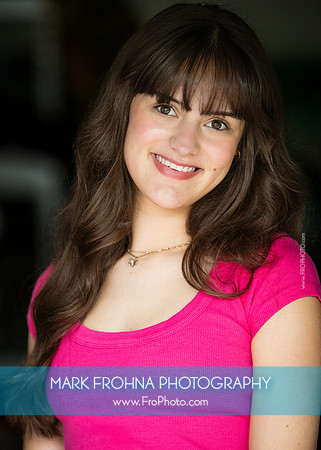 Evie Maassen Headshot 2026-10