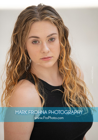 Jenna Headshot Selections-37