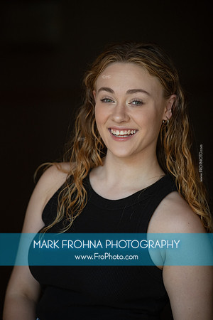 Jenna Headshot Selections-32