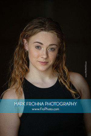 Jenna Headshot Selections-31
