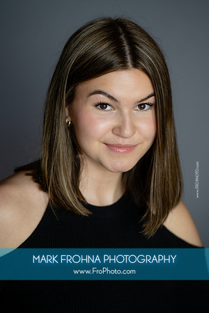 Emma Hipp Headshots 2025-9