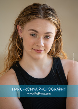 Jenna Headshot Selections-30
