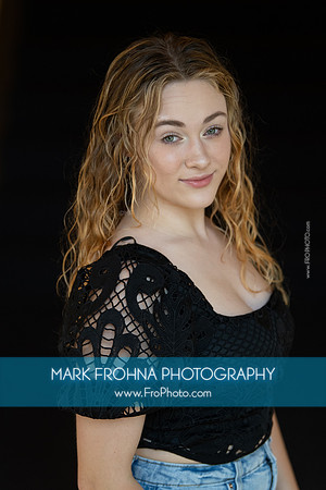 Jenna Headshot Selections-3