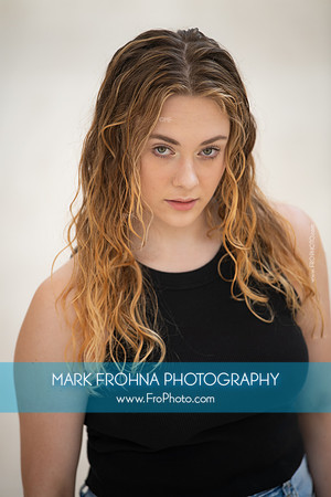 Jenna Headshot Selections-39