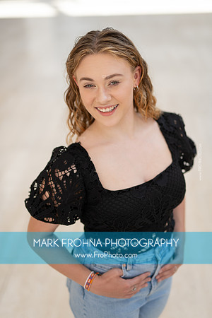 Jenna Headshot Selections-10