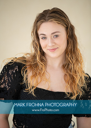 Jenna Headshot Selections-28