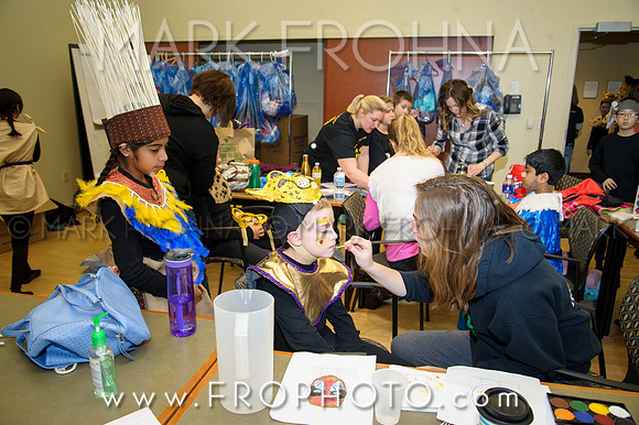 Brook El Lion King Getting Ready-28
