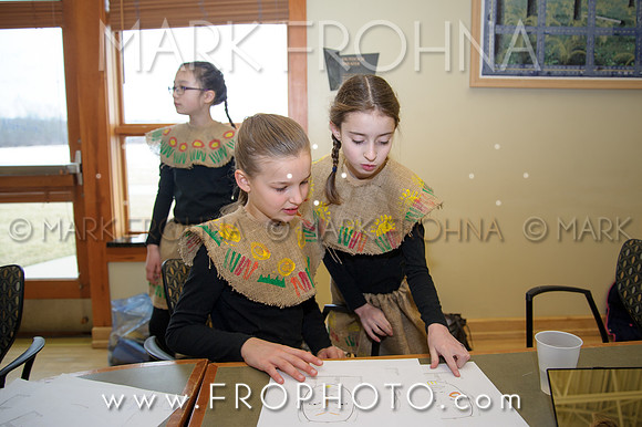 Brook El Lion King Getting Ready-8