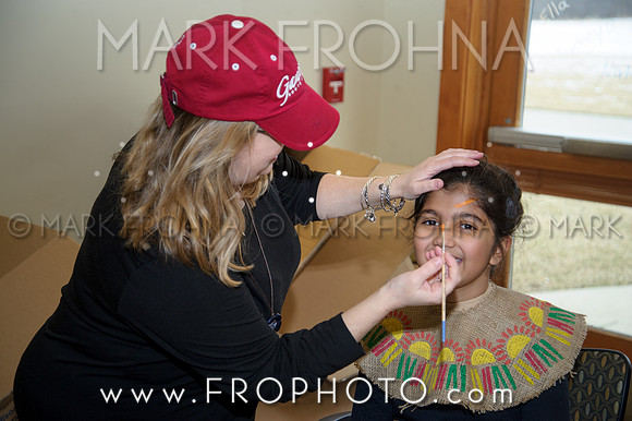 Brook El Lion King Getting Ready-5